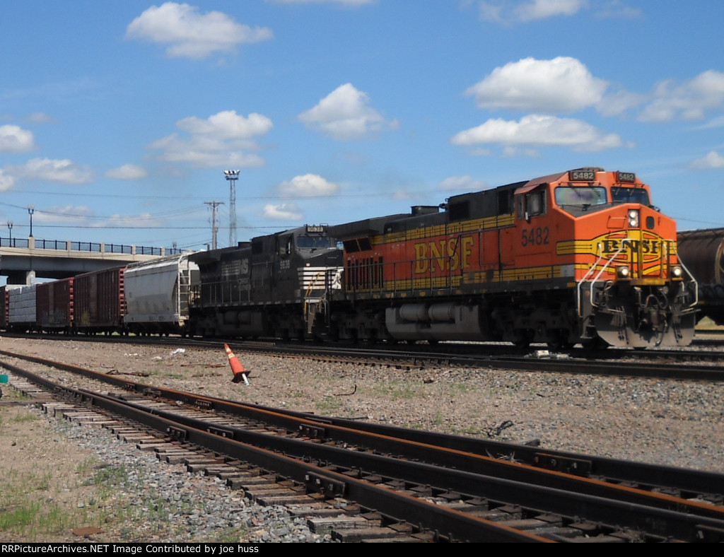 BNSF 5482 East